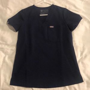 Figs xxs Catarina one pocket top in navy